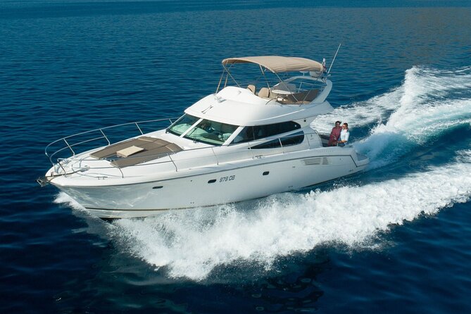 Ierapetra: Chrissi Island Luxury Yacht Cruise with Meal - Starting point at the Bell Tower: simple meeting plan