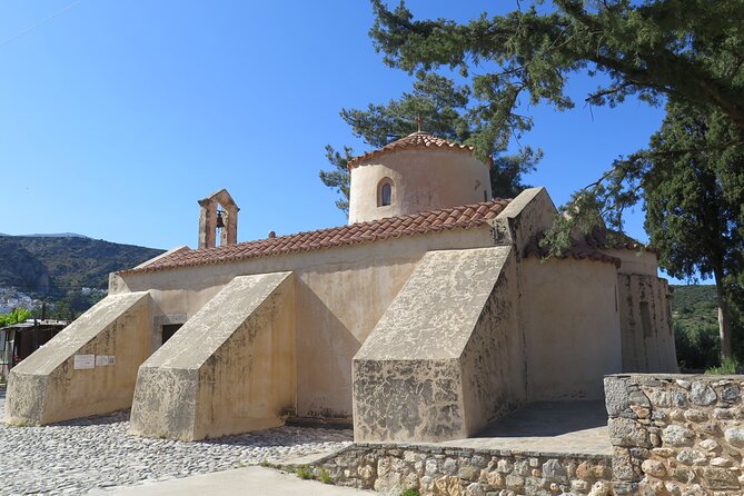 Individual travel accompaniment East Crete - Beaches and gorge-country in the same day (yes, it’s possible)