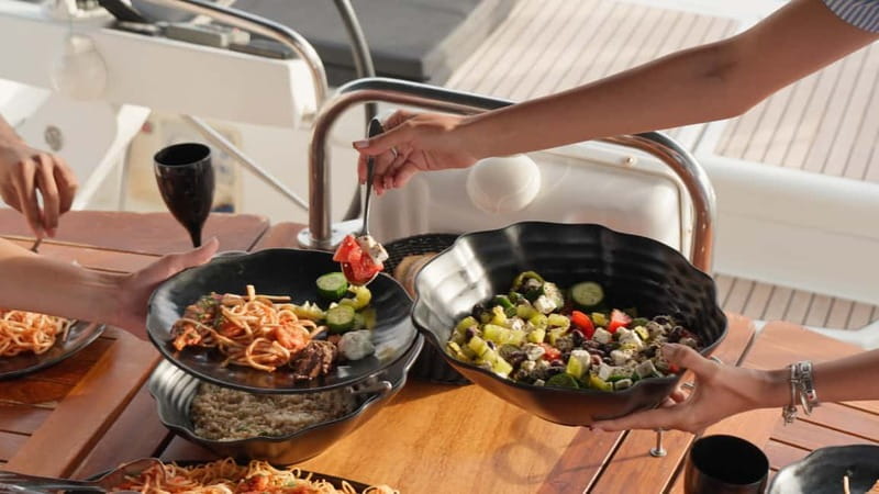 Kissamos: Balos & Gramvousa Luxury Catamaran Cruise - Lunch and drinks onboard: where the luxury actually shows up