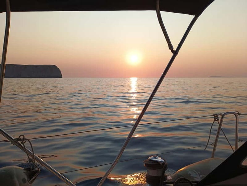 Kissamos: Explore Balos and Gramvoussa, supporting a cause - Kissamos meeting point: find the boat fast