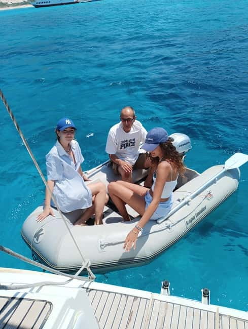Kissamos: Explore Balos and Gramvoussa, supporting a cause - The crew vibe: Elena and Christos make it feel personal
