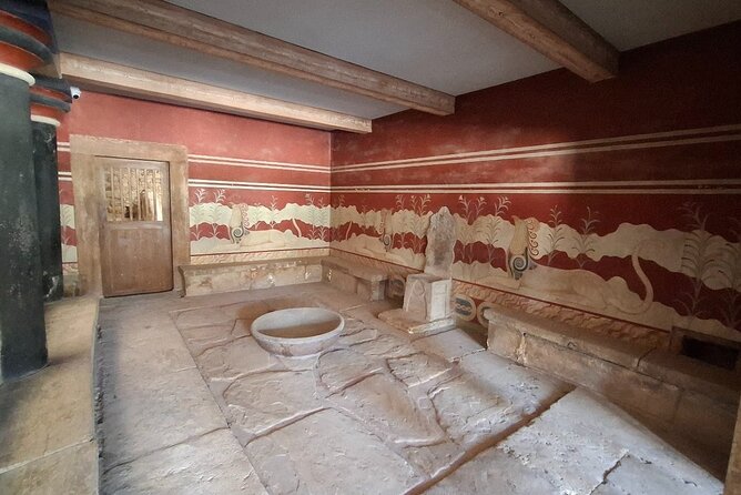 Knossos and Wine A Journey Through History and Flavors - Should you book this Knossos and Wine tour?