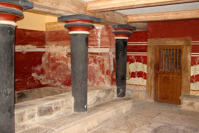Knossos & Heraklion City Day Tour from Rethimno - Entering Knossos Palace: murals, restoration, and the throne area