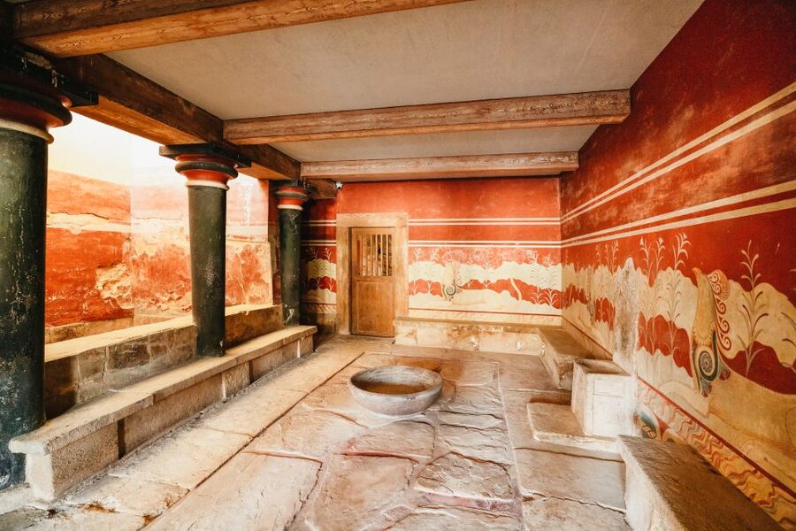 Knossos: Knossos Palace Skip-the-Line Guided Walking Tour - Skip-the-line at Knossos: what priority entry really buys you