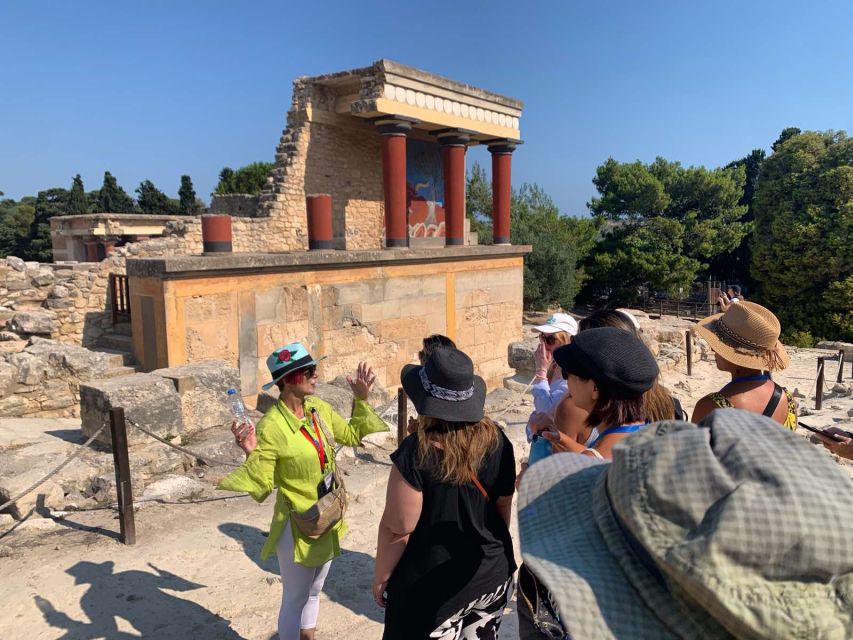 Knossos: Knossos Palace Skip-the-Line Guided Walking Tour - Meeting at the ticket booth: how the 1.5 hours stays focused