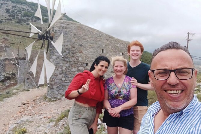 Knossos & Lasithi Plateau: Zeus Cave,Villages, Olive Oil Tour - Lunch at Tzanakis Michael and Mochos café time