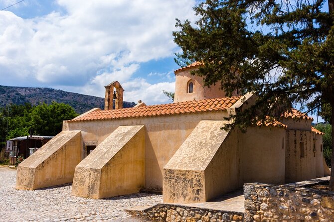Knossos, Lasithi, Zeus Cave & Olive Mill Farm Combo Tour - Lyrakis Family Olive Mill Farm: where the taste comes from