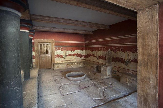 Knossos Palace and Lassithi Plateau - A full-day route that links myth, villages, and Minoan power
