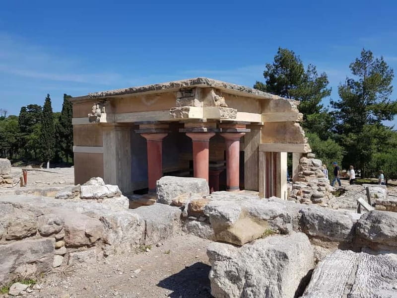 Knossos Palace and Pottery experience. Excursion Safari - Key highlights worth caring about