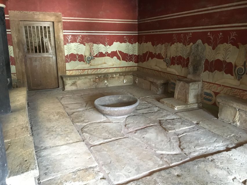 Knossos Palace & Archaeological Museum Private Tour - Knossos Palace: making the Labyrinth and Minotaur feel real