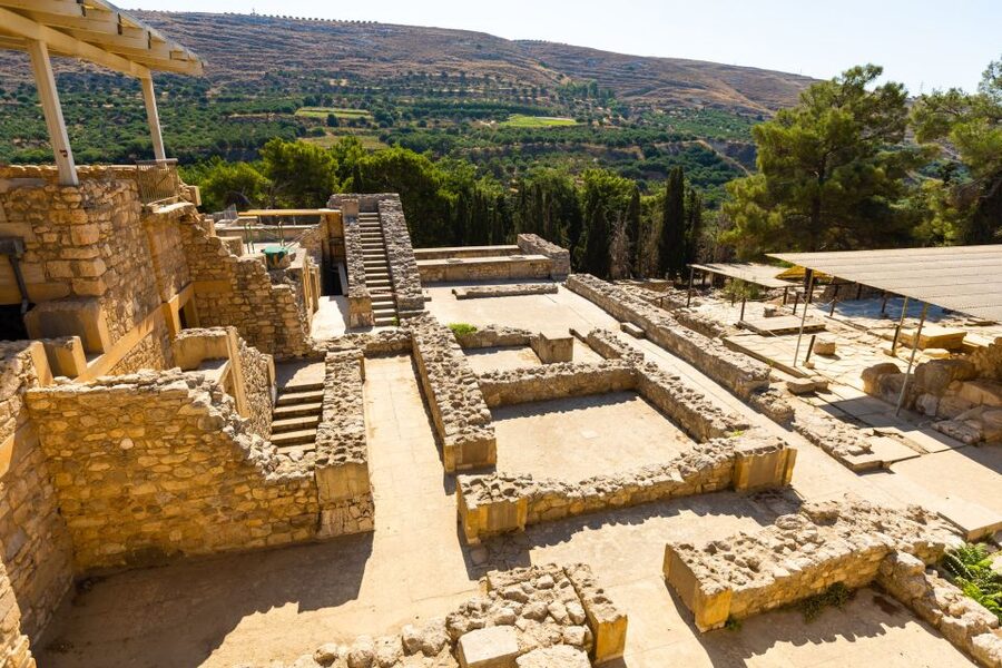 Knossos Palace: E-ticket with Audio and Heraklion City Tour - Who this experience suits best