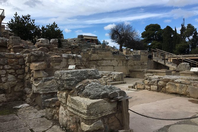 Knossos Palace Exclusive Tour (small group) - Who should book this (and who might skip it)