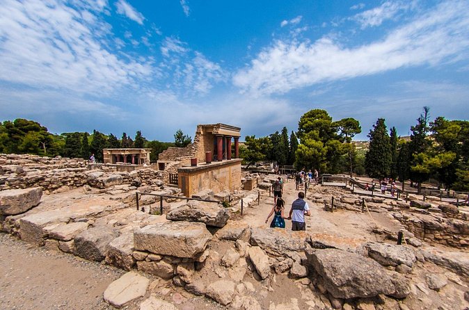 Knossos Palace & Heraklion City Tour - Bus, pickup, and timing: where the day can stretch