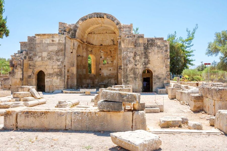 Knossos Palace & Heraklion Full-Day Tour from Rethymno Areas - Guides and the language switch: what to expect day-to-day
