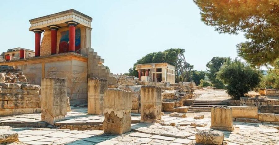 Knossos Palace, Museum & Heraklion City Tour From Chania - Your Knossos timing: 2 hours that can feel just right