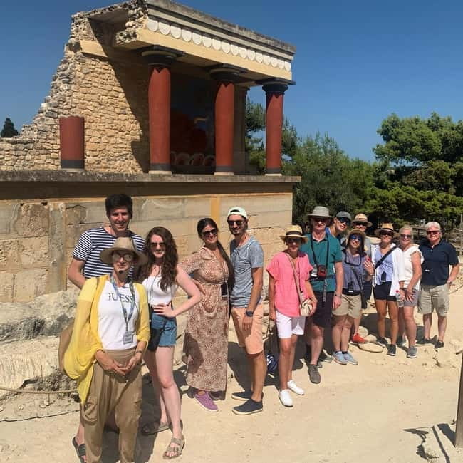 Knossos Palace ( Private tour Skip-The-Line ) - Meeting at WeGuide.gr and the 20-Minute Check-In Window