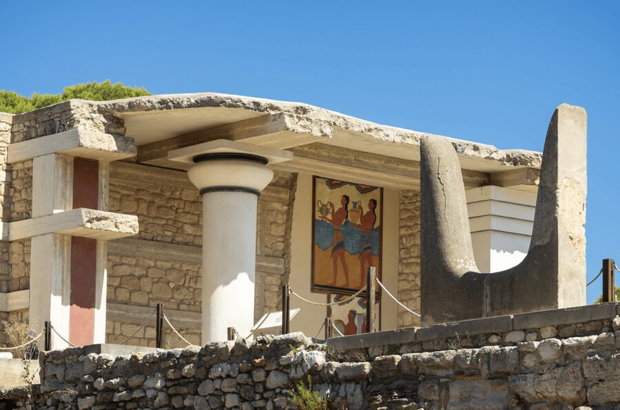 Knossos Palace Private Tour with Licensed Guide and Tickets - Meet Your Licensed Guide at Knossos Palace