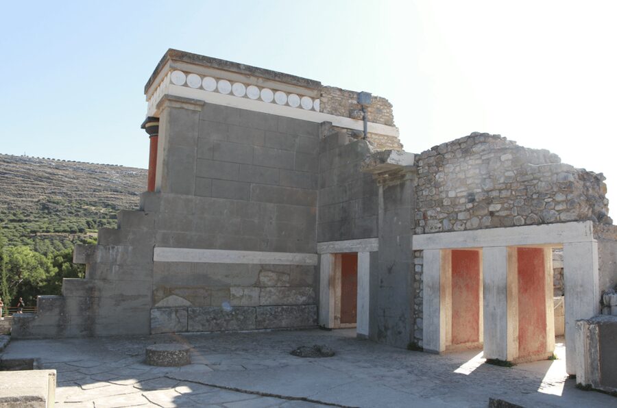 Knossos Palace Private Tour with Licensed Guide and Tickets - Throne Room and Royal Symbols