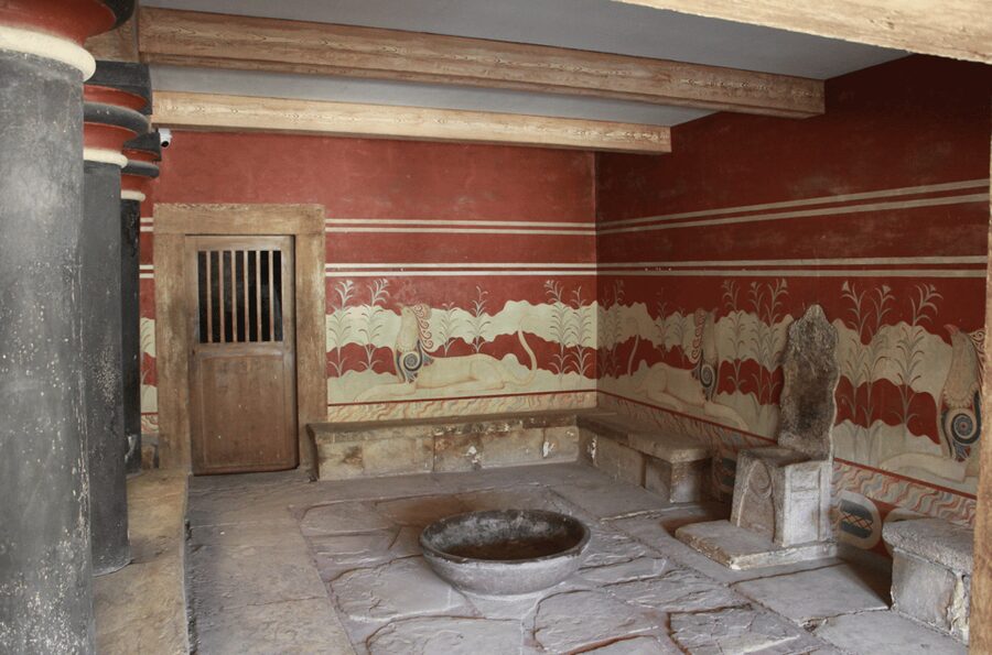 Knossos Palace Private Tour with Licensed Guide and Tickets - What to Bring (and What Not to Do) Inside the Palace