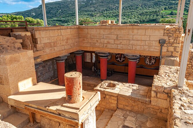 Knossos Palace Private Walking Tour - Who this tour suits best