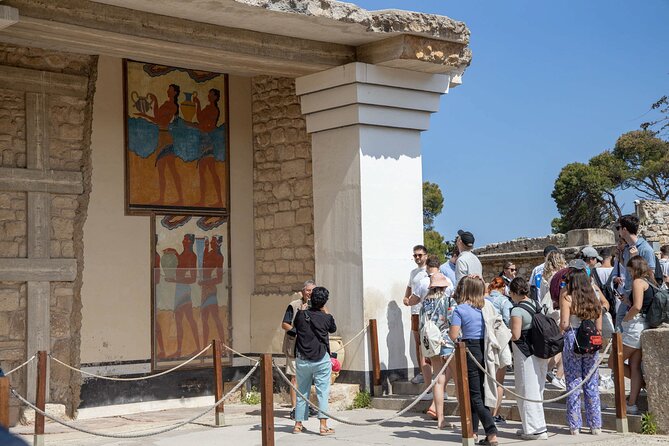 Knossos Palace Self-Guided Treasure Hunt & Tour - The Narratologies app: how you’ll actually play this hunt