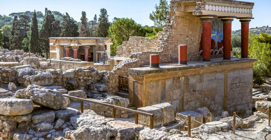 Knossos Palace Skip-the-Line Ticket & Private Guided Tour - Timing on Crete: When to Book for Light and Lower Stress