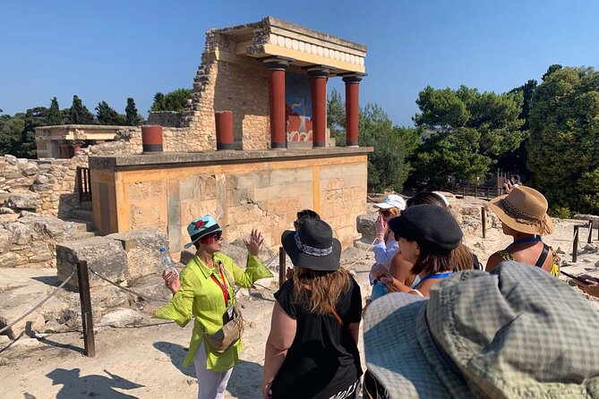 Knossos Palace Skip-the-Line Ticket (Shared Tour Group) - Inside the Palace: how a guide changes what you see