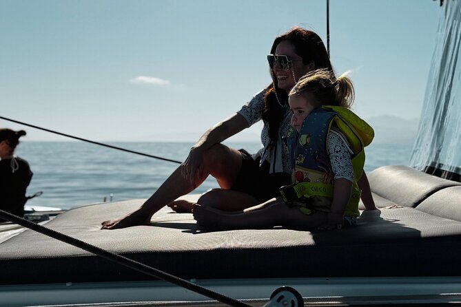 Luxury Catamaran Cruise, Dia Island –Open Bar & Lunch -Top Rated! - Luxury Catamaran Setup: Crew, Comfort, and Facilities