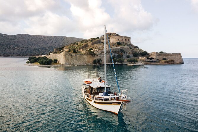 Mirabello Luxuries with Spinalonga & Agios Nikolaos from Elounda - Plaka seafood lunch: eat where locals would