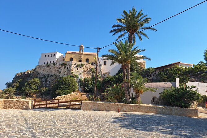 Monastery, Elafonissi and Winery Tour from Chania - Pnevmatikakis Winery: A Short Taste of Cretan Wine on the Way Back