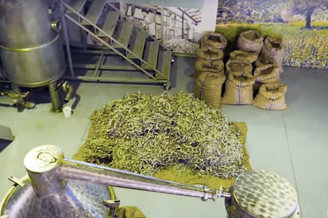 Olive Oil Cosmetic Factory- Spinalonga - Elounda - Agios Nikolaos - The route in plain terms: 7 to 9 hours from the Gulf to the monastery hilltop