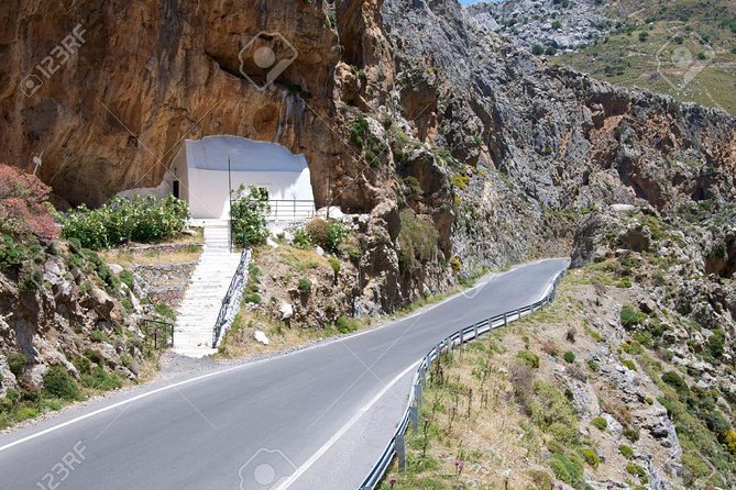 Preveli Beach and Damnoni Kourtaliotikowaterfalls from Rethymno - Group Size and Pace: Why It Feels Friendly