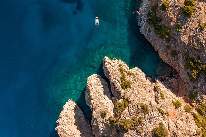 Private Boat Rental in Agios Nikolaos With Optional Skipper - Cruising Mirabello Bay: How the App Helps You Find Coves