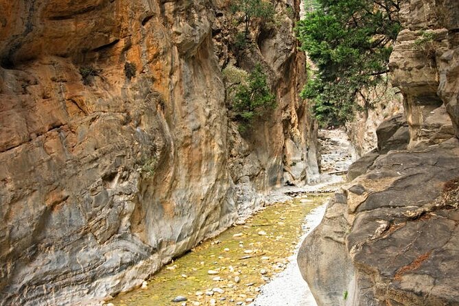 Private Roundtrip Transfer from Chania to Samaria Gorge Park - From the gorge entrance to Agia Roumeli: what the 17 km hike really means