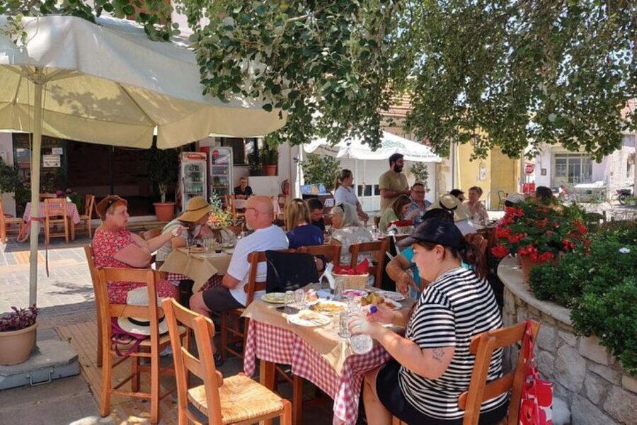 Private tasting of 6 cretan wines in Fres village - Why Fres village is the right base for a Cretan wine tasting