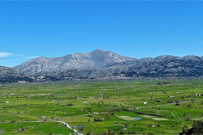 Private Tour-Knossos Palace Zeus Cave&Olive Oil Mill from Elounda - Tzermiado village walk: old village streets without the big tour crowds