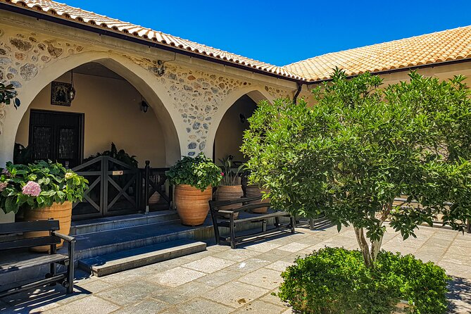 Private Tour of Crete with Knossos Palace and Lassithi Plateau - Transportation, Comfort, and the Small-Group Feel