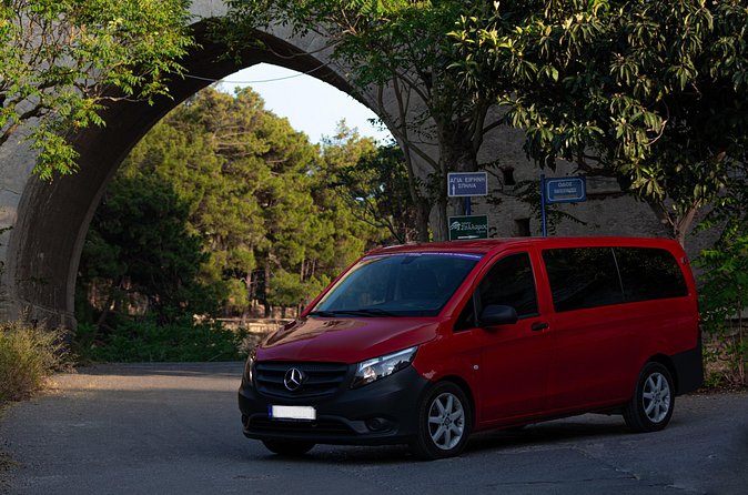 Private Transfer from Heraklion to Chania or Vice Versa - The driver-guide role: local context without the tour-pressure
