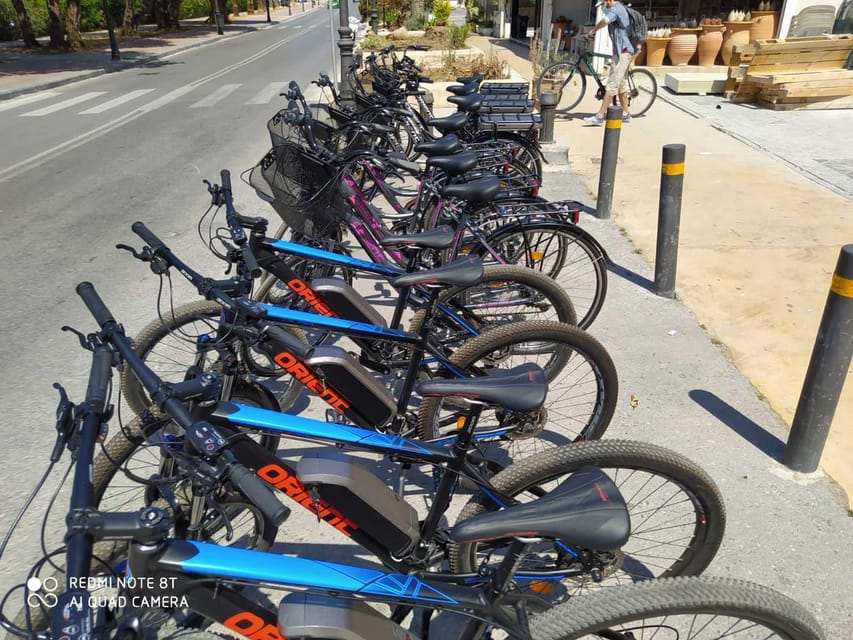 Rethymno: e-Bike Tour on the old city - From the Unknown Soldier square to the Venetian harbor scene