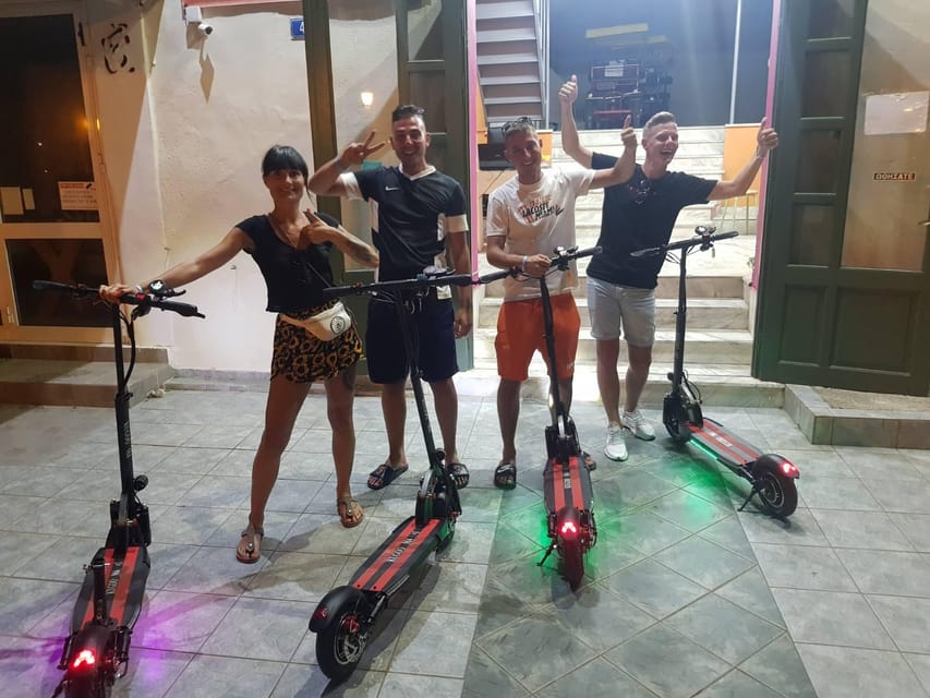 Rethymno: e-Scooter tour on the old and new town - Old Town classics: Rimondi Fountain, Neratze Mosque, and St Francis