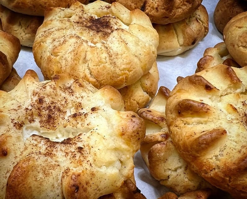 Rethymno Old Town: A Traditional Cretan Food Tour - Secret stop + dessert finish: lokma donuts and the sweet landing