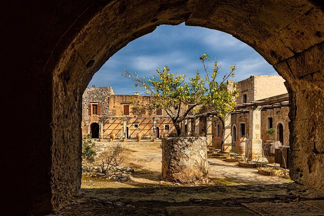 Rethymno Old Town, Arkadi , Eleutherna, Margarites | Private - Passing Fortezza by car: the view without mandatory stairs