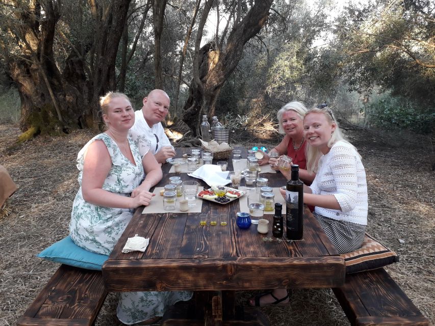 Rethymno: Olive Oil Tasting with Cretan Food Pairing - Cretan food pairing: four courses, and why the matches matter