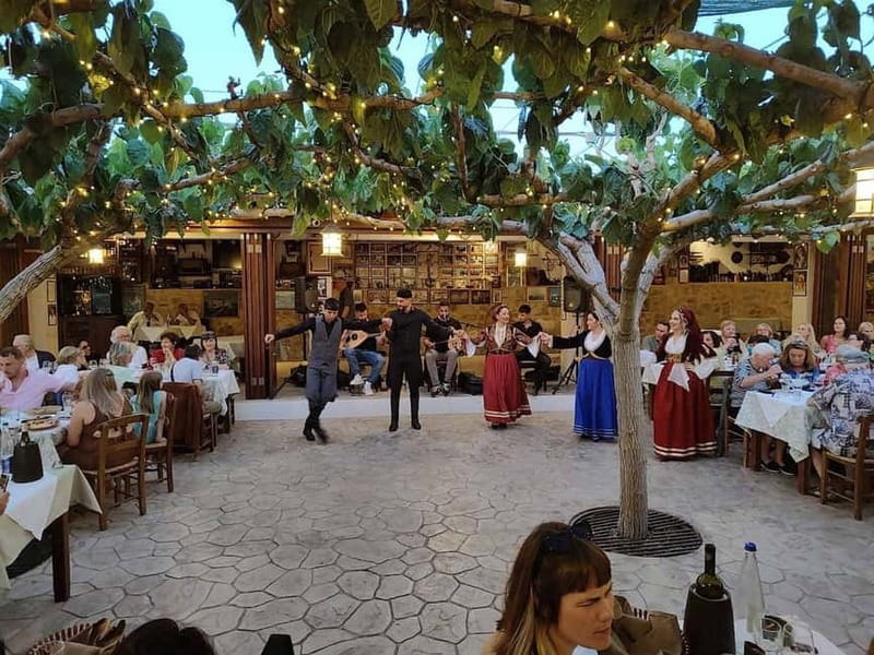 Rethymnon: Cretan Night with Dinner and Live Music - Six Courses at a Shared Table and Unlimited Local Wine