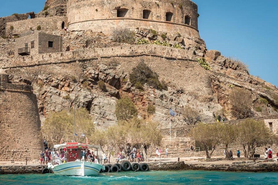 Rethymnon:Day Trip to Spinalonga, Agios Nikolaos and Elounda - Spinalonga: fortress walls, the leper colony, and why timing can feel tight