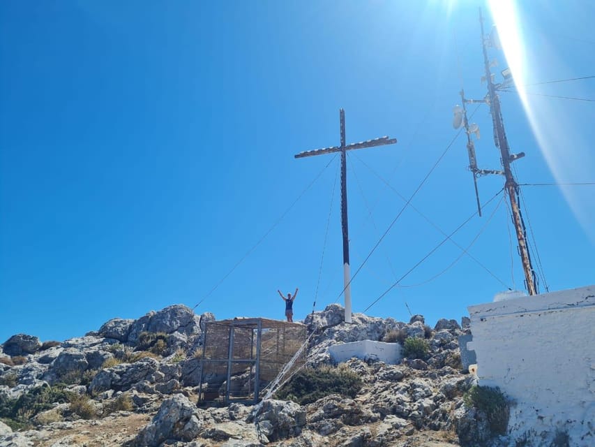 Safari: Juhtas mount,raki and wine distillery,explore crete - Mount Juktas: the walking and views payoff