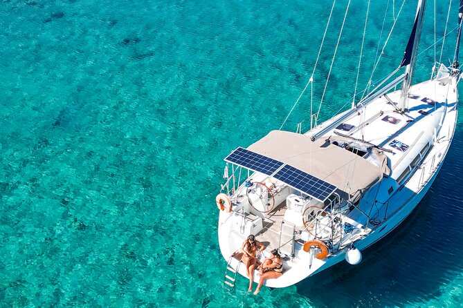 Sailing Cruise to Dia Island with Meal and Water Activities - The harbor history stop: what you learn near Heraklion’s fortifications