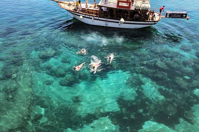 Sailing Trips with Cretan Sailing - Crowd Levels, Comfort, and Getting a Good Place on Deck