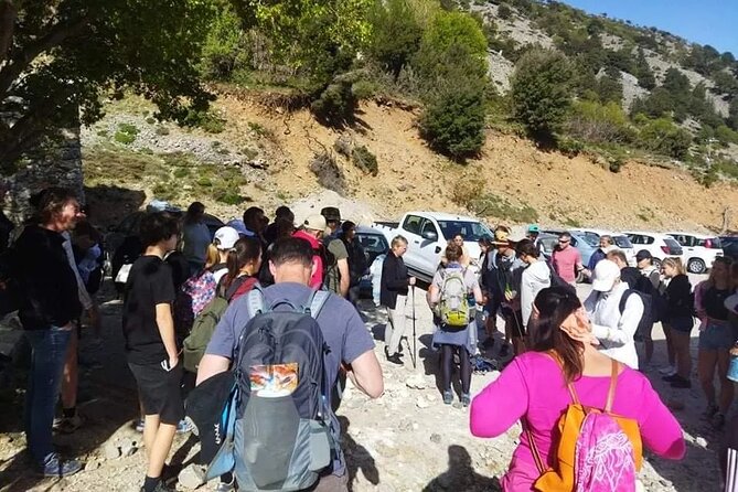 Samaria Gorge Hike - Xyloskalo Before the Gorge: Breakfast, Toilets, and a Head Start