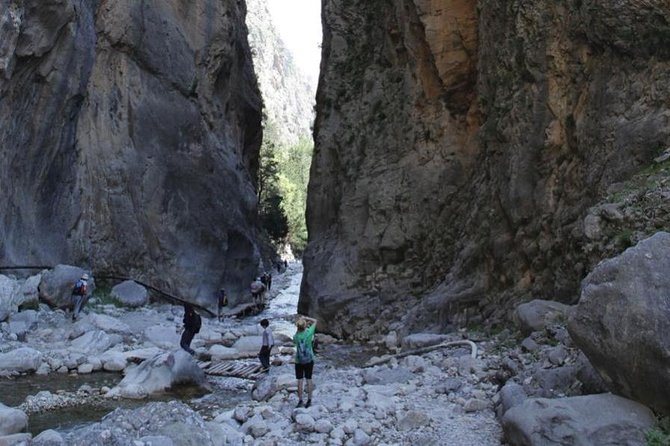 Samaria Gorge Trek: Full-Day Excursion from Heraklion with Guide - Why Samaria Gorge Hikes Feel So Serious (and So Worth It)